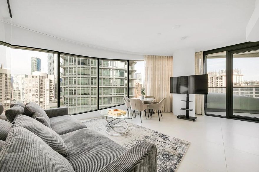 1308 1033 Nelson Street