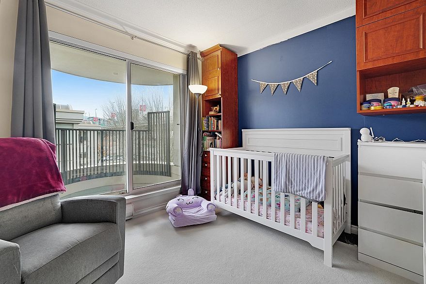 405 1869 Spyglass Place