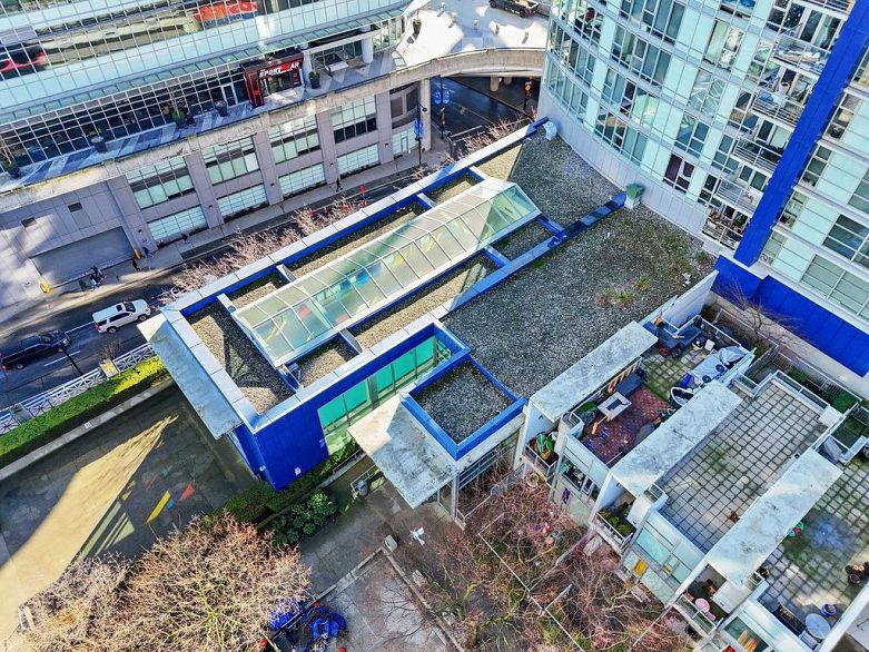 2205 111 W Georgia Street