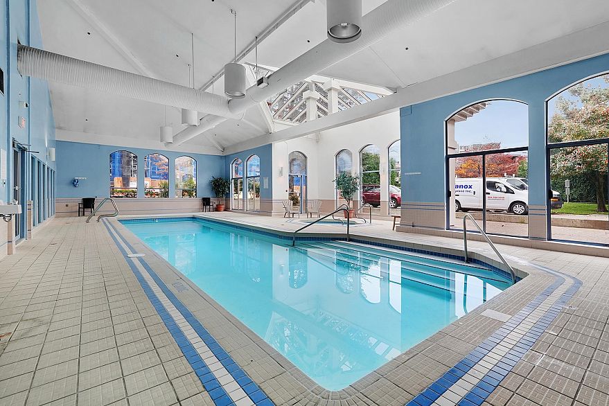 405 1869 Spyglass Place