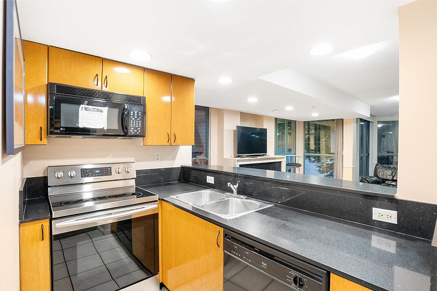 304 939 Homer Street