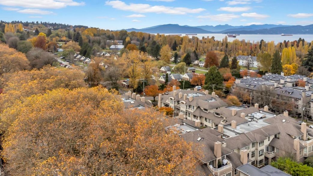 309 3755 W 8th Avenue