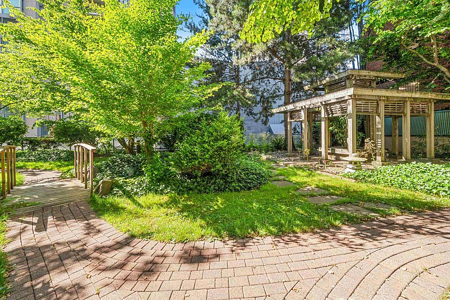 304 939 Homer Street