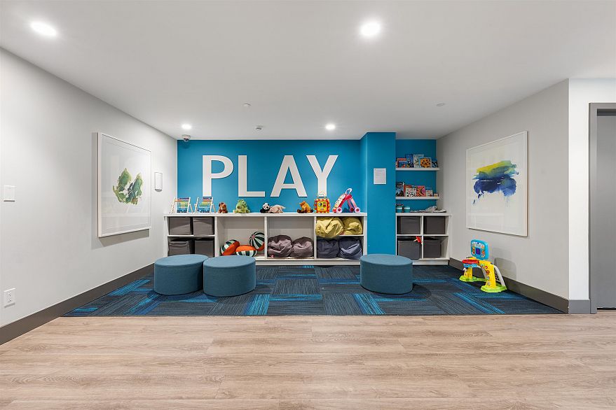 309 3588 Sawmill Crescent