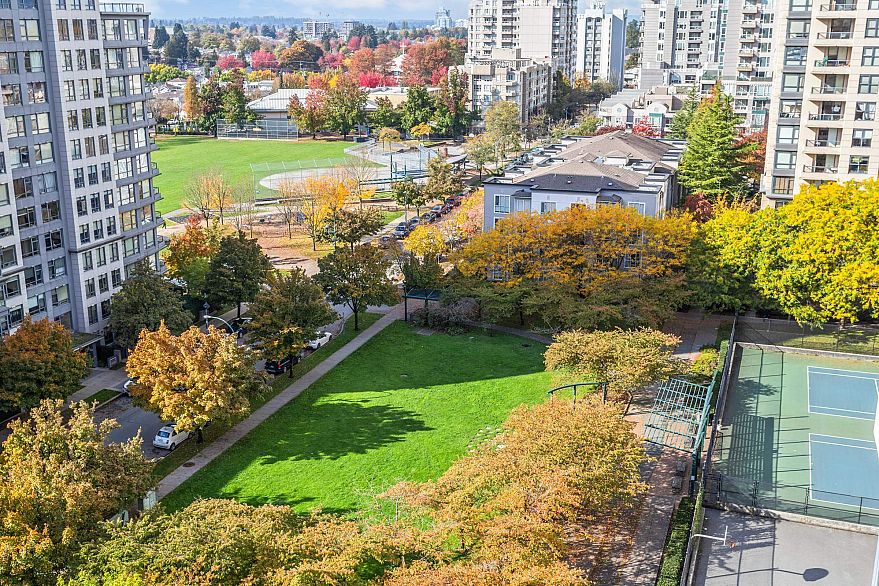 803 3438 Vanness Avenue