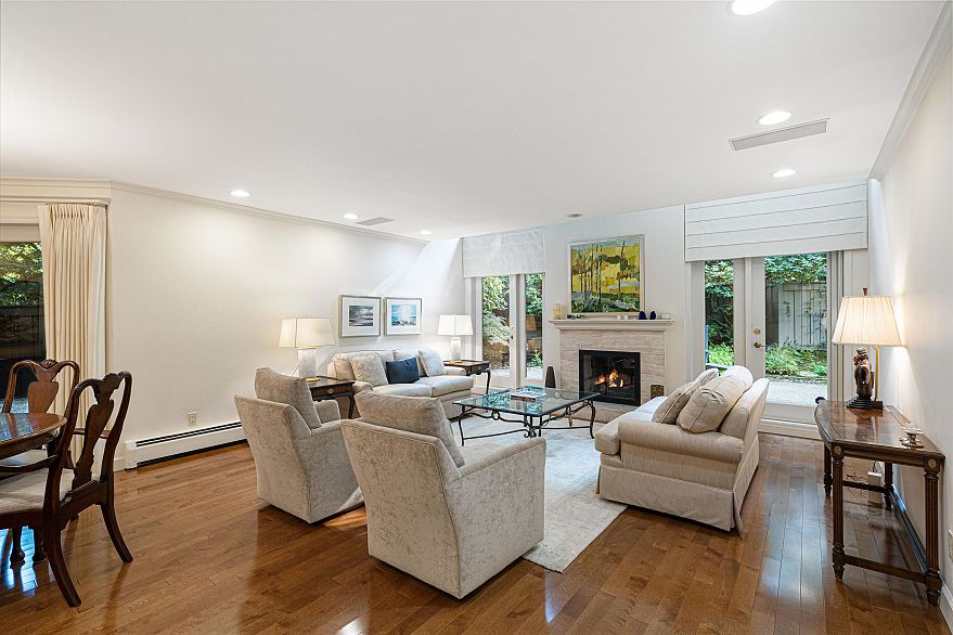 56 4900 Cartier Street