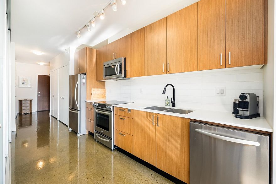 318 221 Union Street