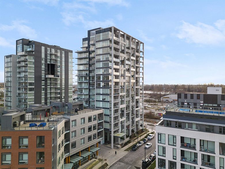 309 3588 Sawmill Crescent