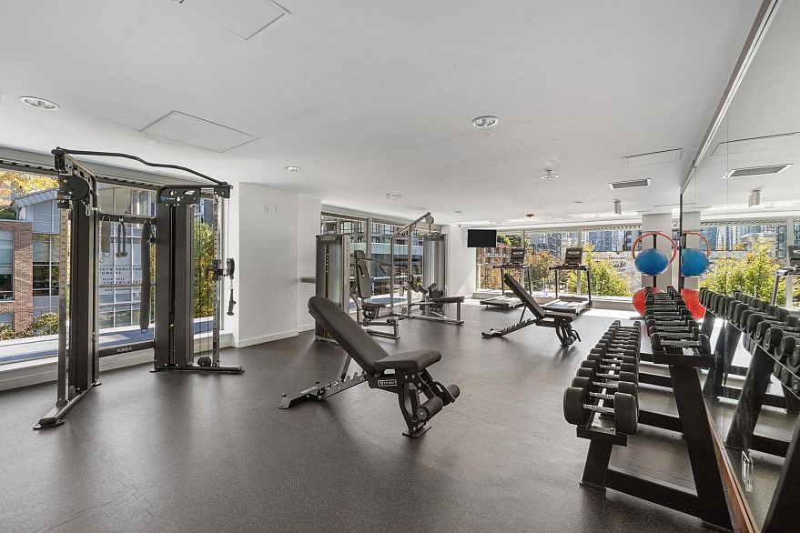 2007 999 Seymour Street