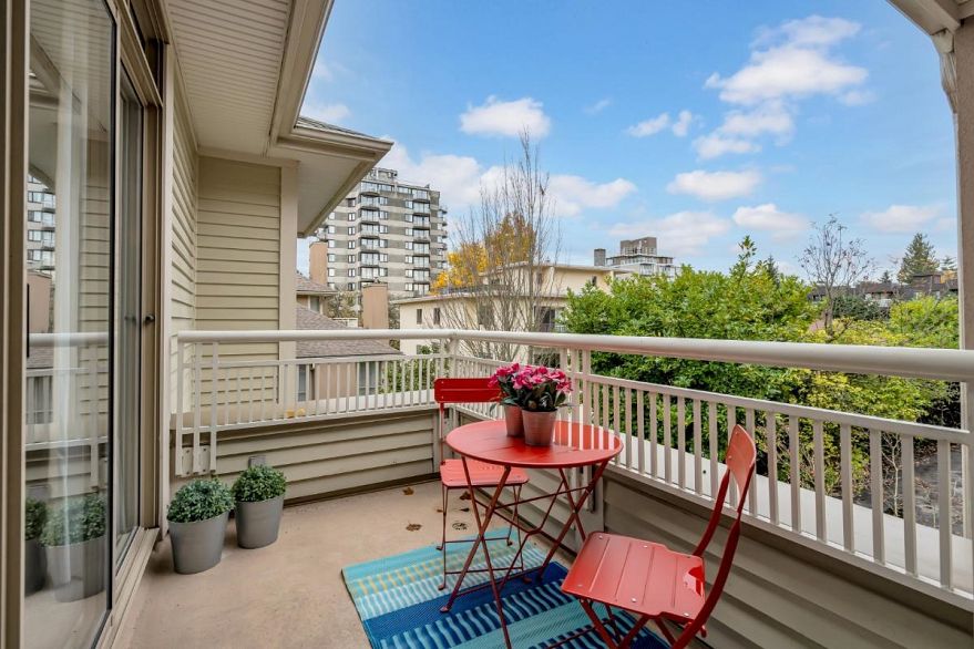 309 3755 W 8th Avenue