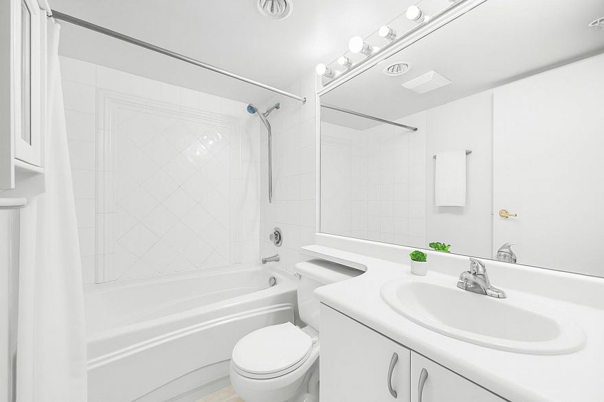 304 939 Homer Street