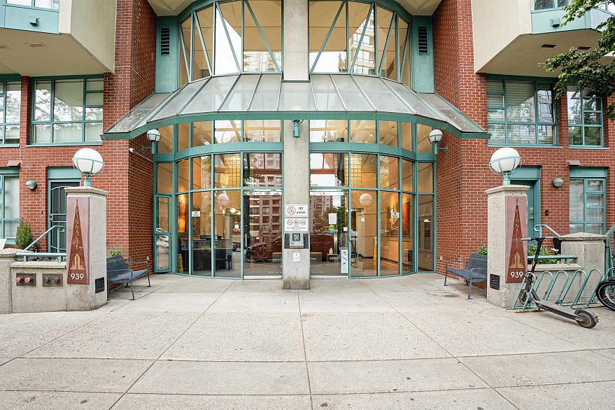 304 939 Homer Street