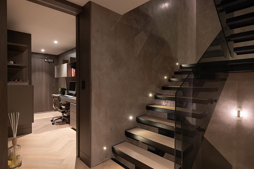 PH1 1480 Howe Street