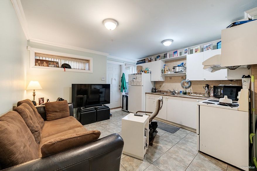 3559 Worthington Drive