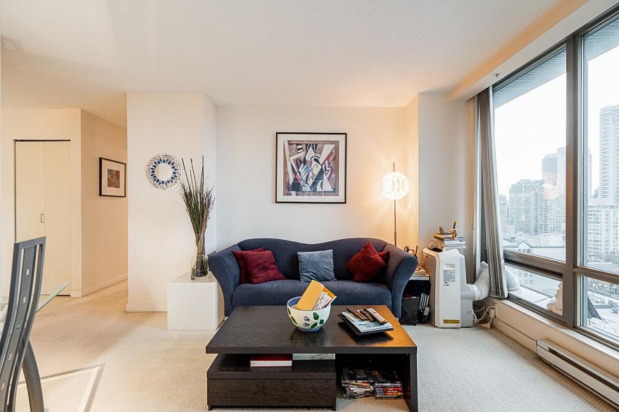 1807 1200 W Georgia Street