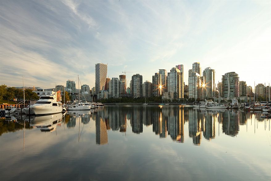 PH1 1480 Howe Street