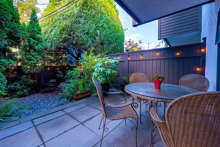 117 265 E 15th Avenue