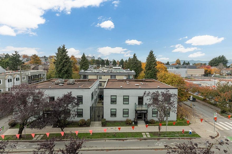 507 1888 York Avenue