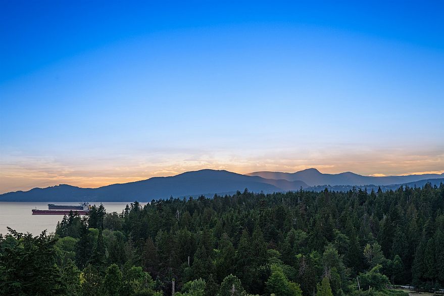 1501 845 Chilco Street