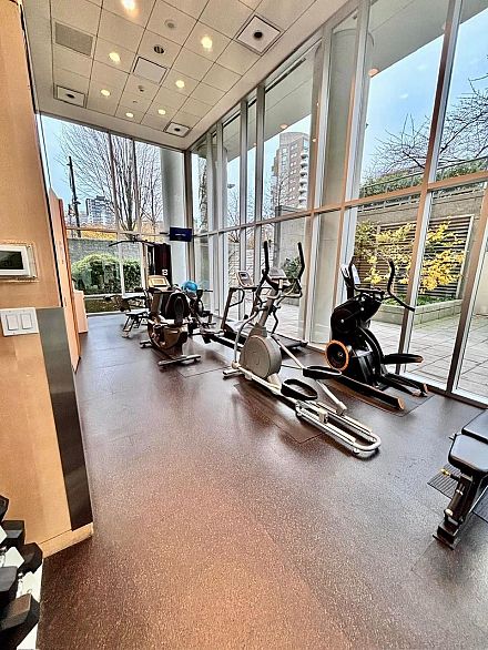 1204 1710 Bayshore Drive