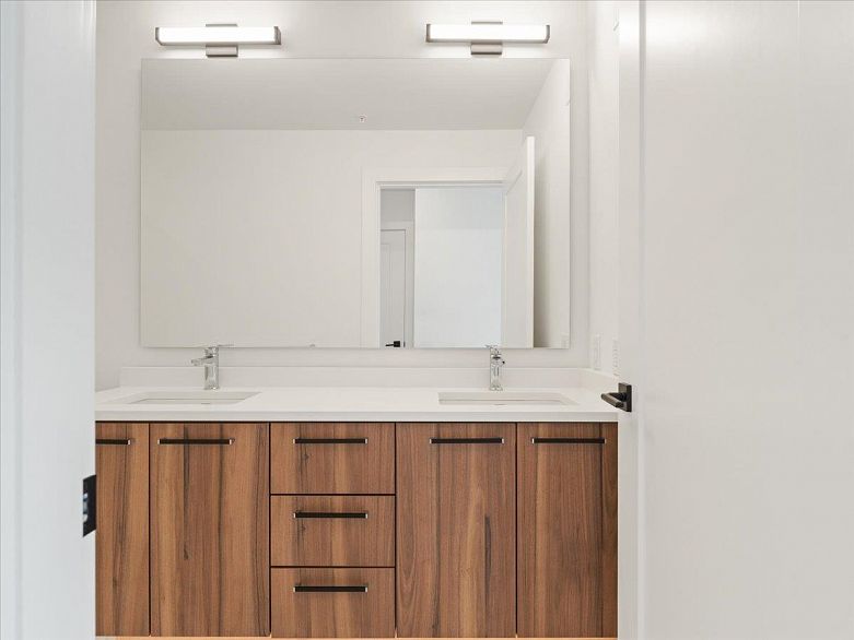 201 6859 Cambie Street