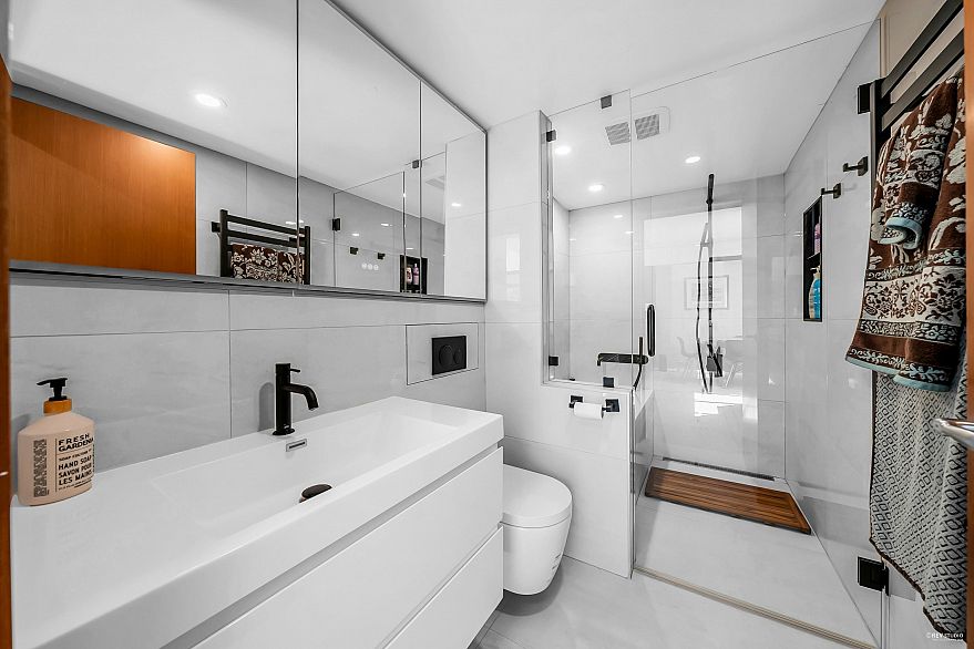 1106 Ironwork Passage