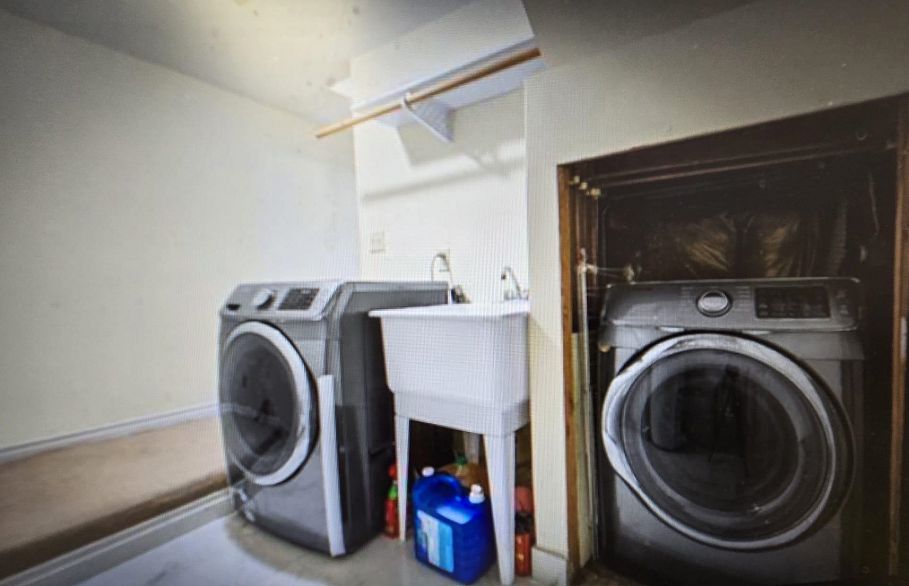 5009 ST. CATHERINES STREET, Vancouver BC V5W 3E9