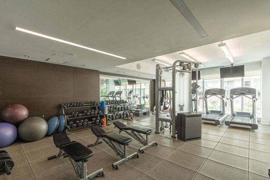 227 108 E 1st Avenue