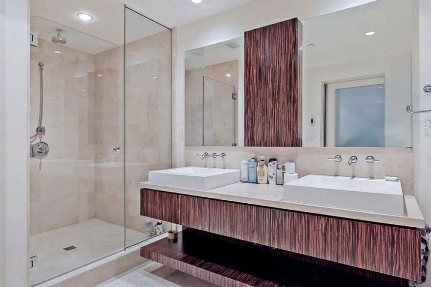 1001 1139 W Cordova Street