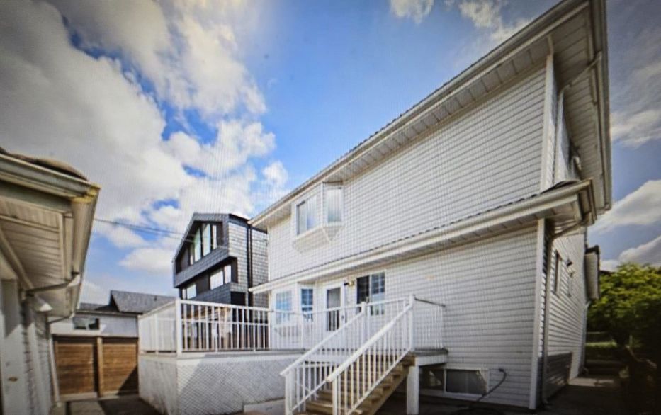 5009 ST. CATHERINES STREET, Vancouver BC V5W 3E9