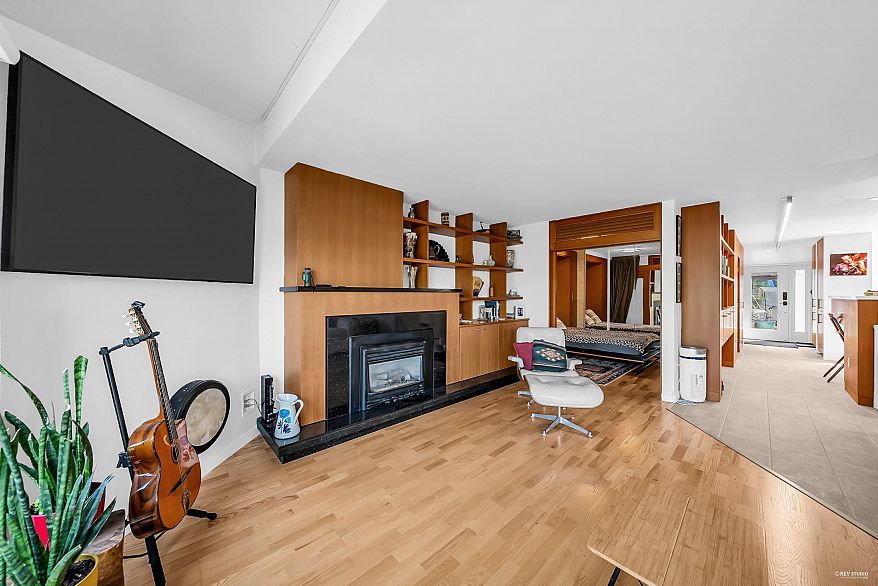 1106 Ironwork Passage