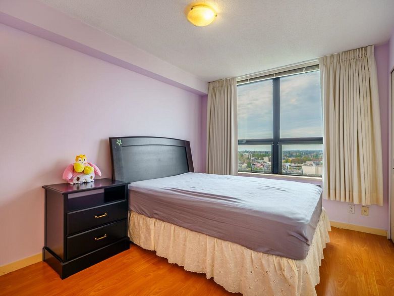 2409 3663 Crowley Drive