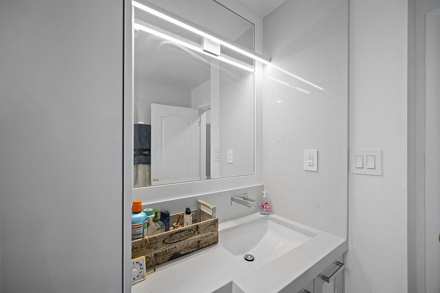 6978 Mckinnon Street