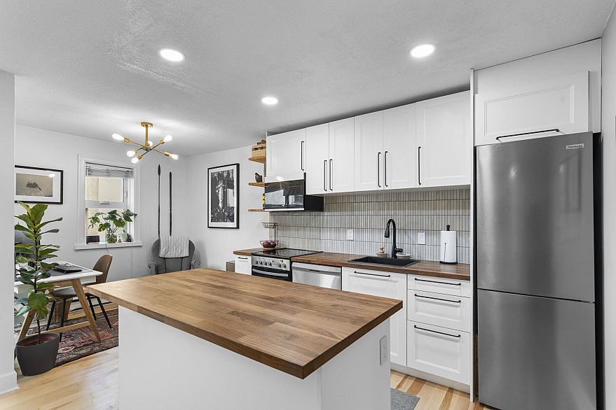 104 1045 W 8th Avenue