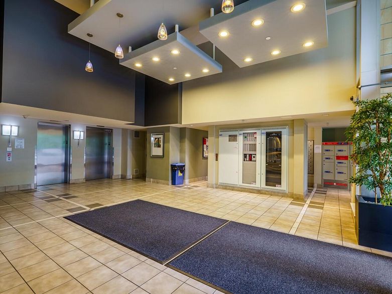 2409 3663 Crowley Drive