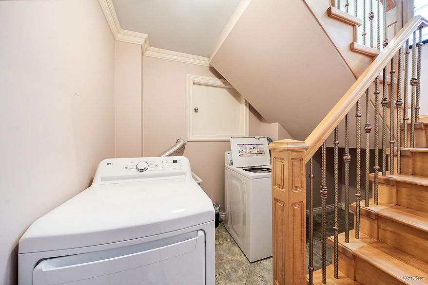 3559 Worthington Drive