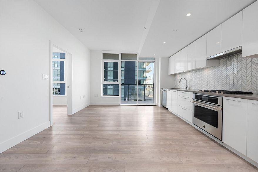 601 8570 Rivergrass Drive