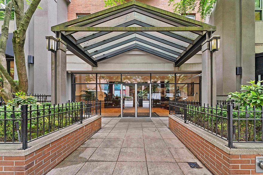 702 1188 Howe Street