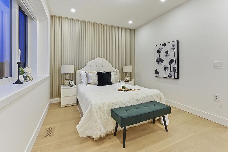 1 1322 E 13th Avenue