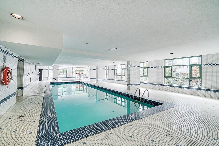 702 1188 Howe Street