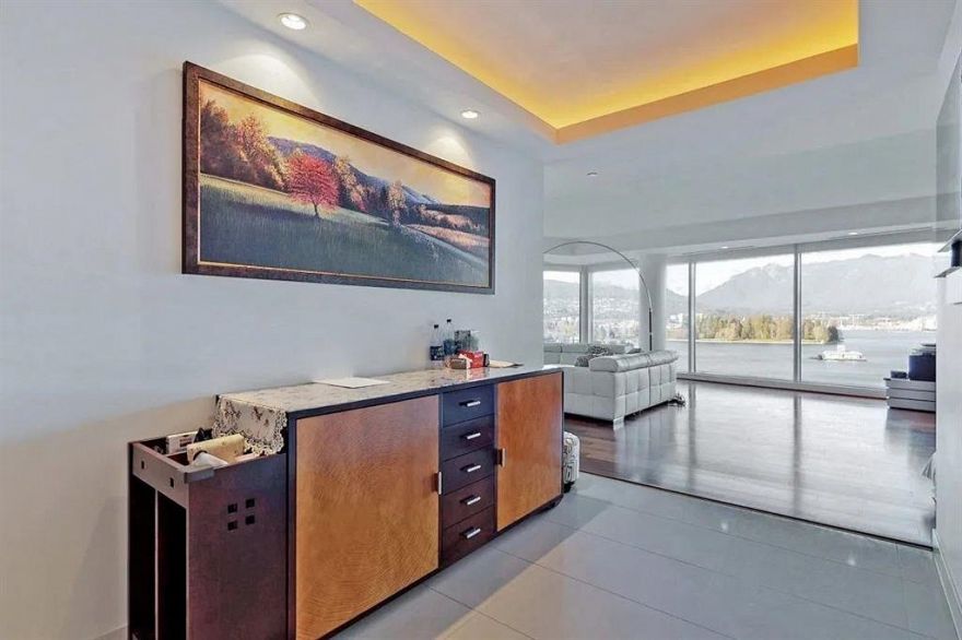 1001 1139 W Cordova Street