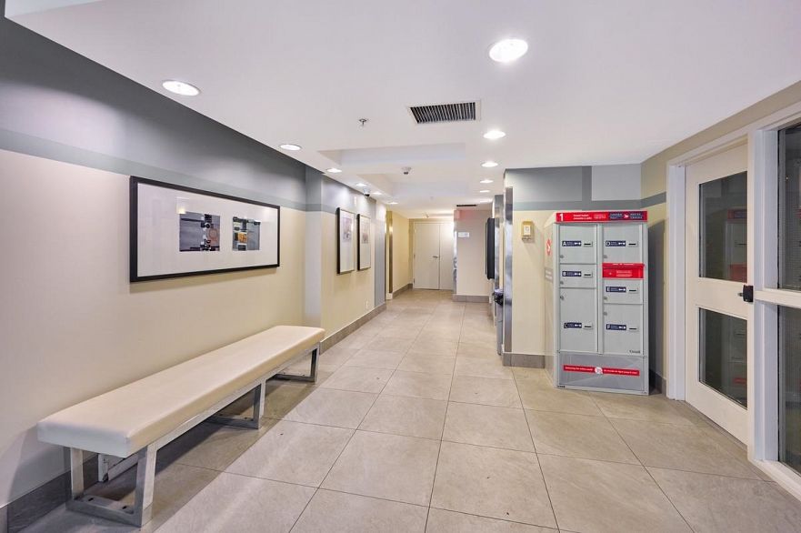 318 3638 Vanness Avenue