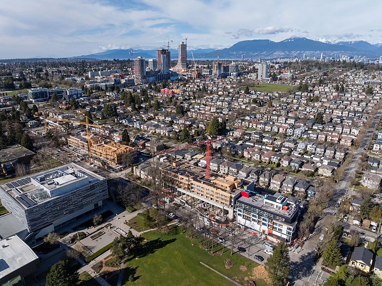 301 133 W 49th Avenue