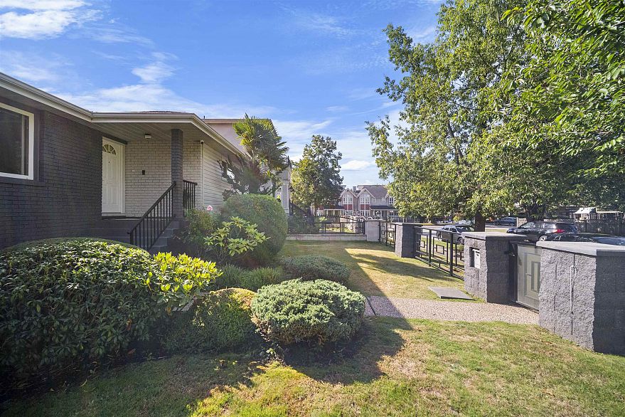 6978 Mckinnon Street