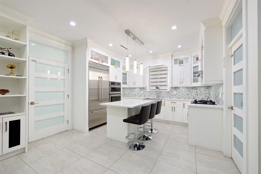 5886 Sherbrooke Street