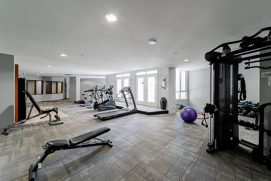 420 4028 Knight Street