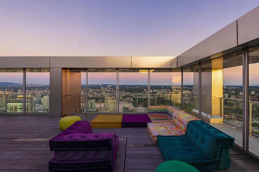 PH1 1480 Howe Street