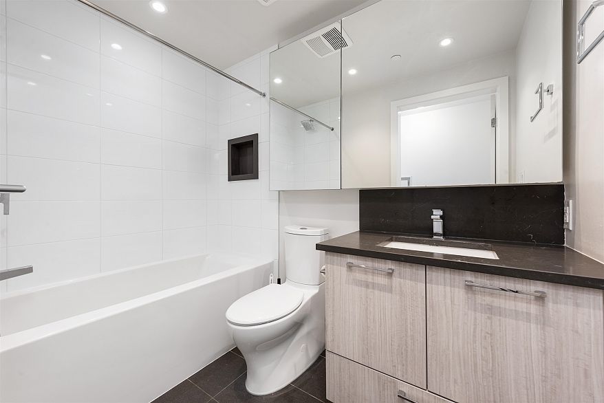 601 8570 Rivergrass Drive