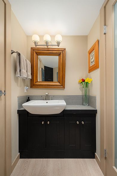 108 1502 Island Park Walk