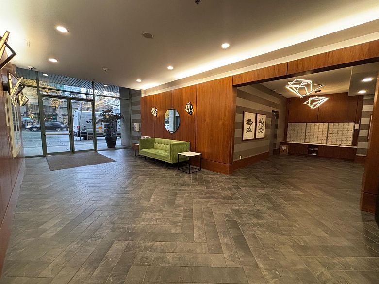 703 1238 Burrard Street